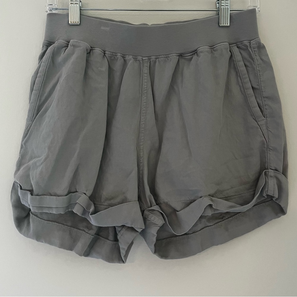 Brand: Faherty | Size: Medium | Color: Gray